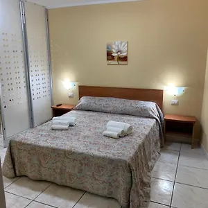 https://playa-apartment-230-230-bis.catania-hotels.net